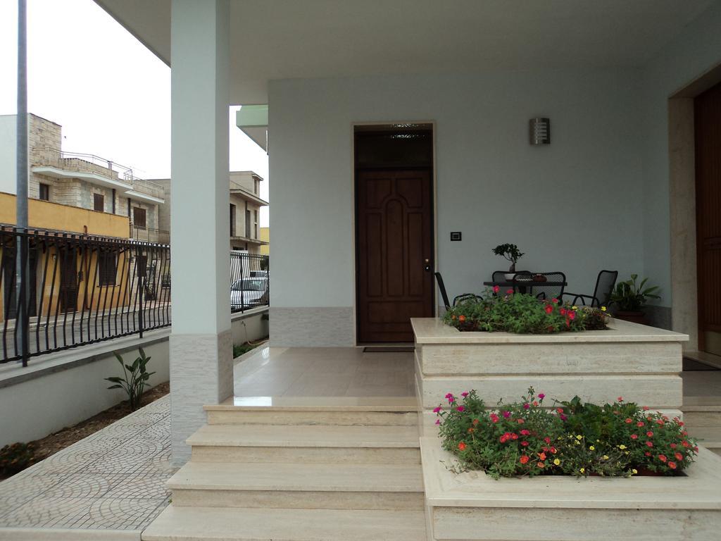B&B Il Viandante Mesagne Bagian luar foto