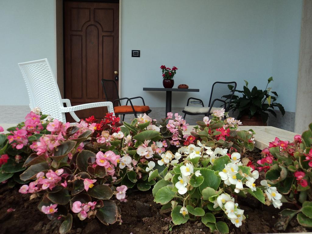 B&B Il Viandante Mesagne Bagian luar foto