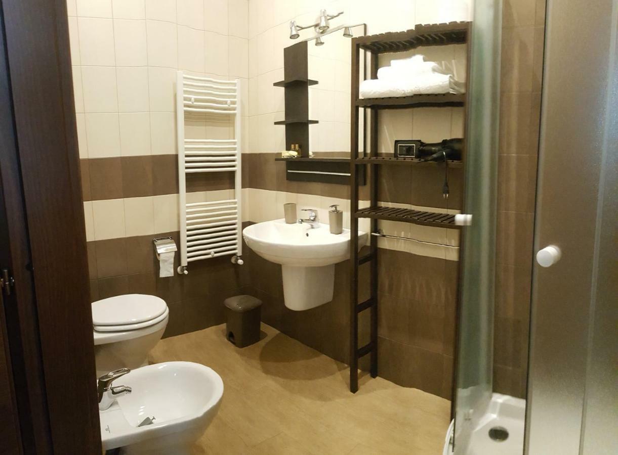 B&B Il Viandante Mesagne Bagian luar foto